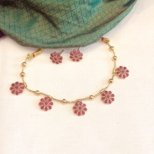 red ratanam flower